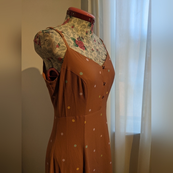 Bright and beautiful maxi dress - Picture 7 of 9